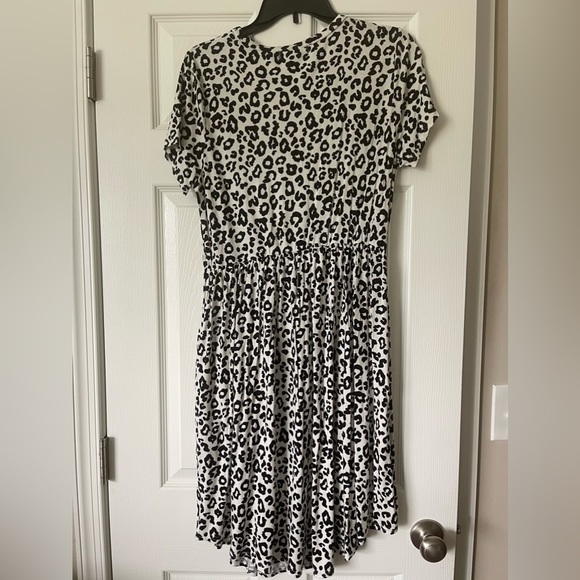 NWOT animal print dress - Picture 2 of 2